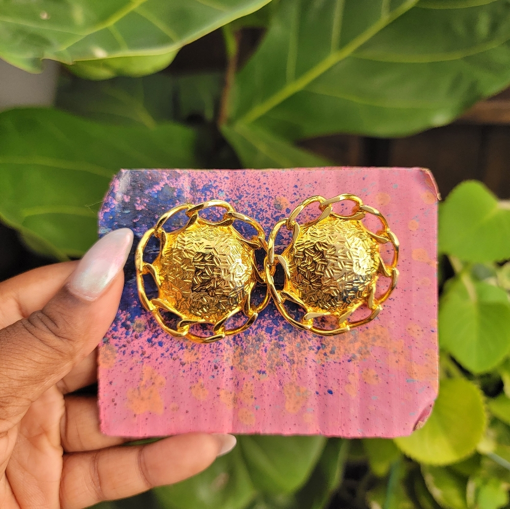 Gold Vintage Clip On Earrings